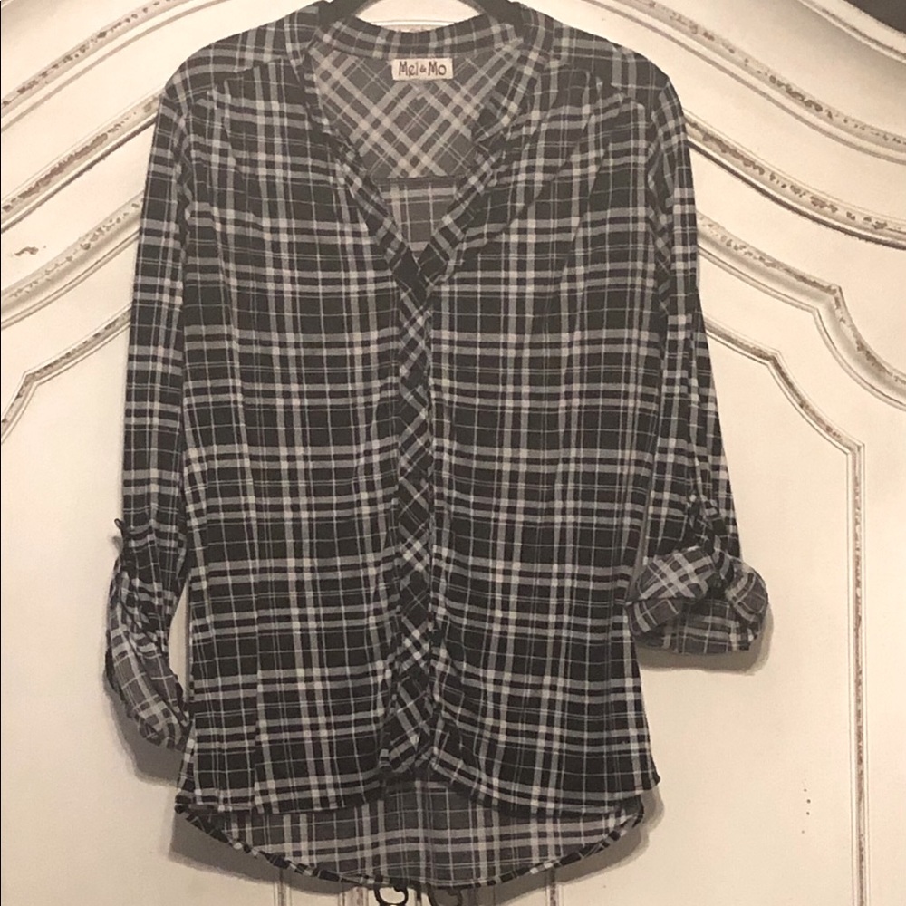 Women’s Black and White Button Down Casual Top